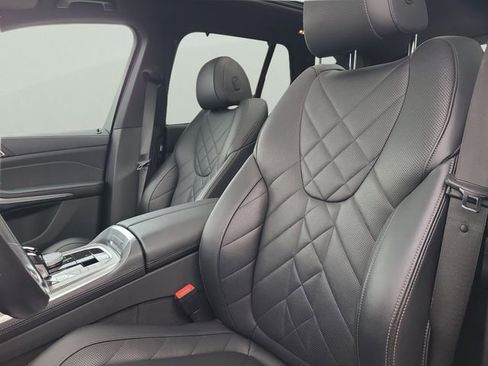 Used 2023 BMW X5 sDrive40i w/ M Sport Package image 21