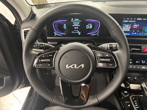 Certified 2025 Kia Seltos S image 20
