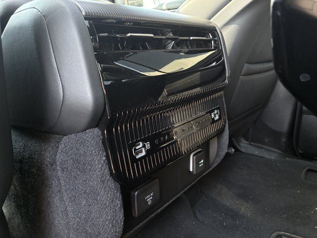 Used 2024 Jeep Grand Wagoneer L Series II w/ Quick Order Packagew 28T AWD/4WD image 15