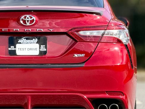 Used 2019 Toyota Camry XSE image 17