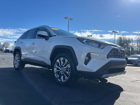 Used 2020 Toyota RAV4 Limited image 3