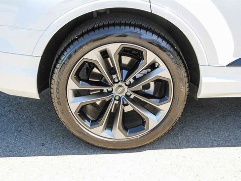 Used 2025 Audi Q7 3.0T Premium Plus w/ Premium Plus Package image 10