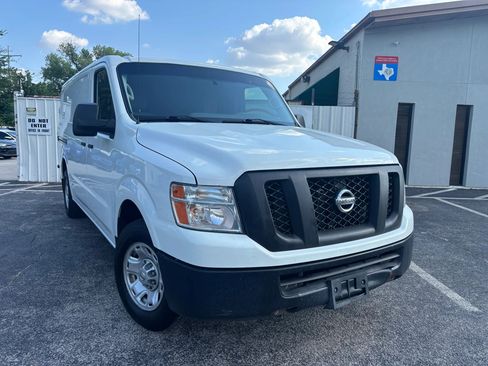 Used 2018 Nissan NV 1500 SV image 1