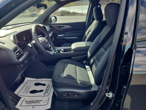 New 2026 Chevrolet Traverse LT w/ Sun and Wheel Package image 11