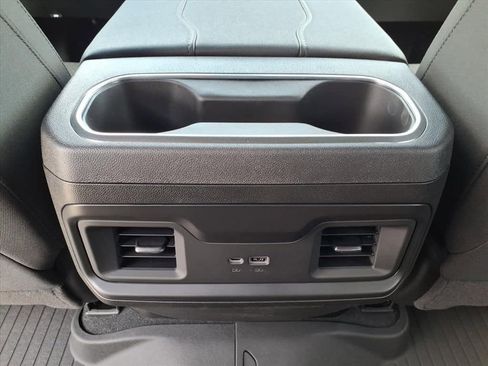 New 2026 Chevrolet Silverado 1500 LT w/ Z71 Off-Road Package image 14