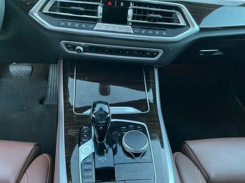 Used 2019 BMW X5 xDrive40i w/ Premium Package 2 image 11