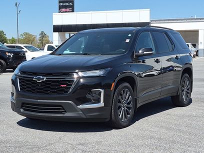 Used 2023 Chevrolet Traverse RS w/ LPO, Floor Liner Package