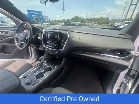 Certified 2023 Chevrolet Traverse LT FWD image 34