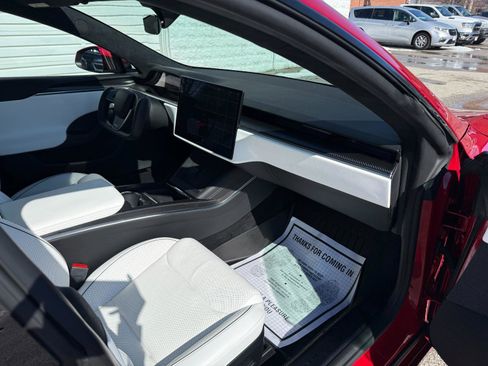 Used 2021 Tesla Model S Plaid image 20