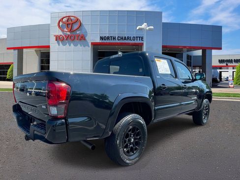 Used 2022 Toyota Tacoma SR5 w/ Technology Package RWD image 7