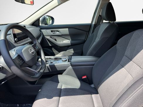 Used 2026 Nissan Rogue SV AWD/4WD image 12