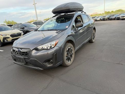 Used 2021 Subaru Crosstrek 2.0i AWD/4WD image 3