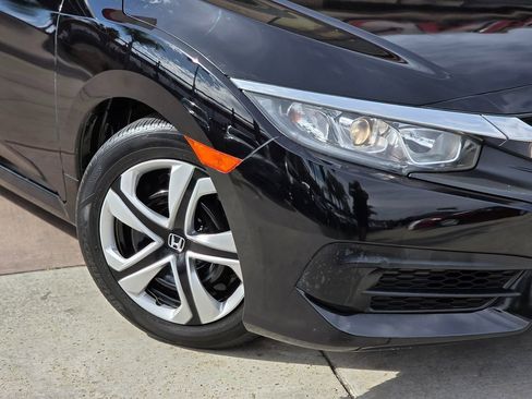 Used 2017 Honda Civic LX image 5