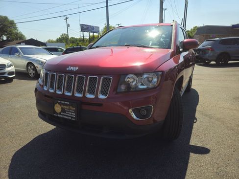 Used 2017 Jeep Compass High Altitude image 3