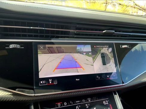 Used 2023 Audi RS Q8 image 24