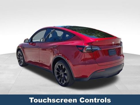 Used 2024 Tesla Model Y Long Range AWD/4WD image 5