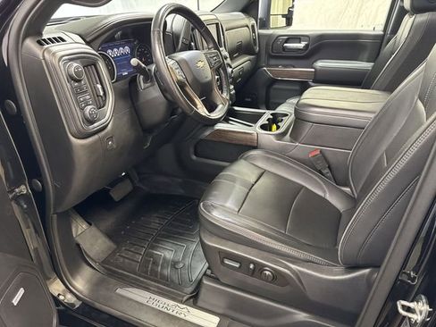 Used 2023 Chevrolet Silverado 2500 High Country w/ Z71 Off-Road Package AWD/4WD image 12