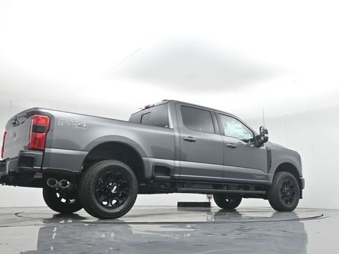 New 2026 Ford F250 Lariat w/ Black Appearance Package image 41