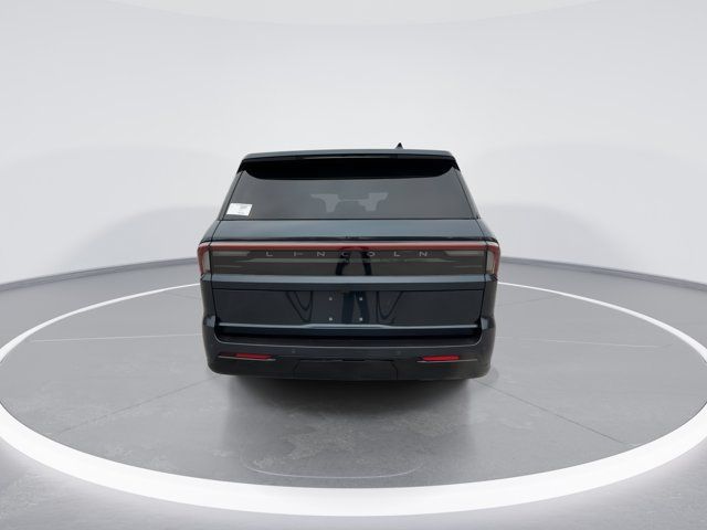New 2025 Lincoln Navigator Reserve AWD/4WD image 7