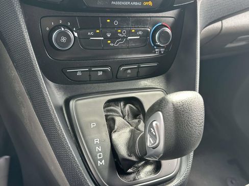 Used 2022 Ford Transit Connect XL FWD image 21