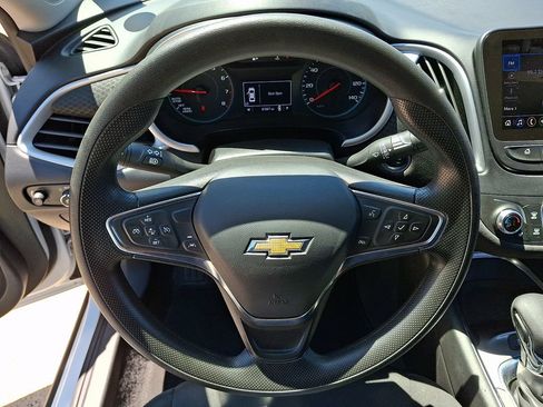 Used 2024 Chevrolet Malibu LT FWD image 18