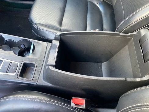 Used 2023 Ford Escape Platinum image 13