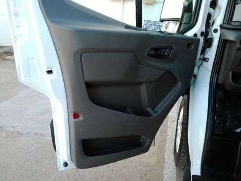 Used 2024 Ford Transit 350 XLT image 11