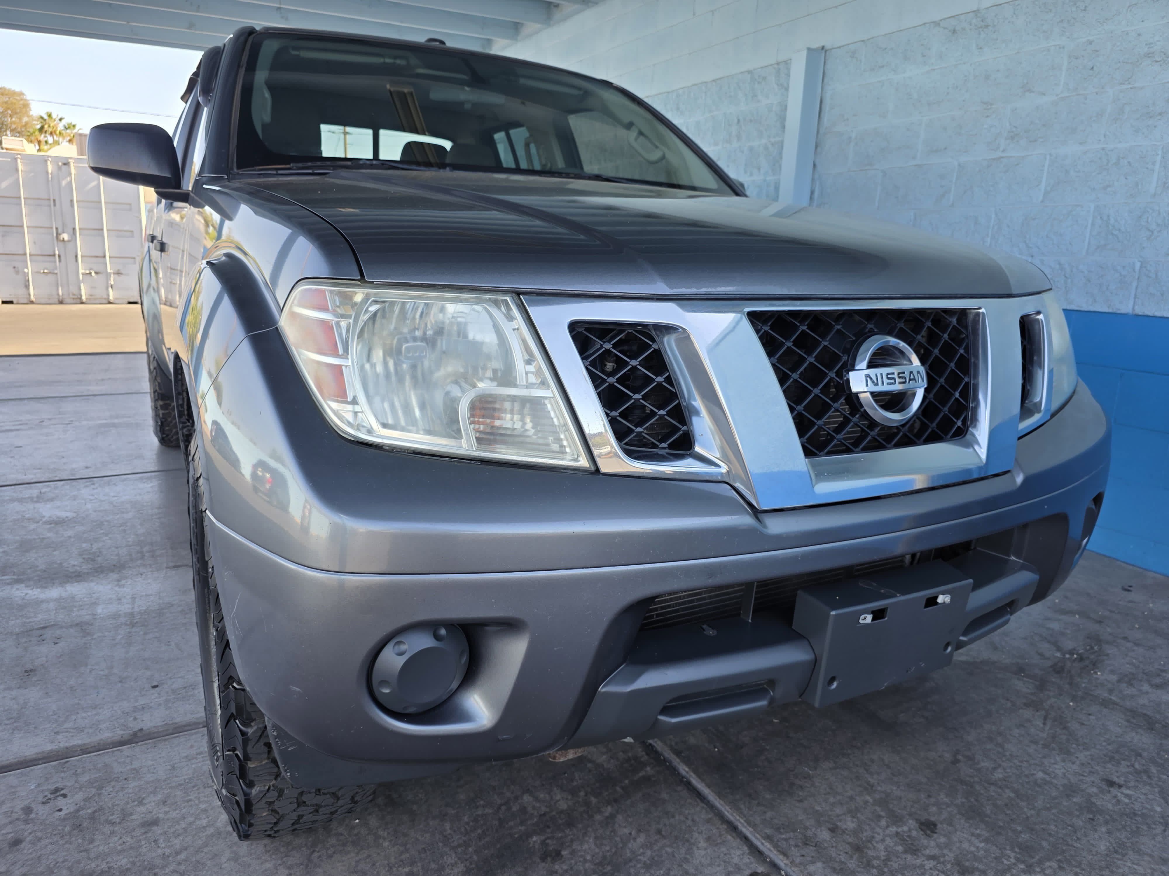 Used 2016 Nissan Frontier SV AWD/4WD image 1