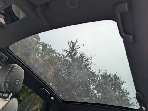 Used 2023 Land Rover Discovery Sport S R-Dynamic image 26