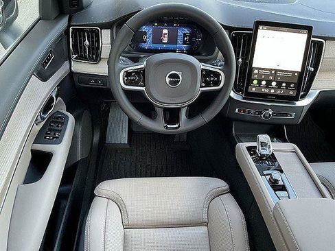 New 2026 Volvo XC90 T8 Ultra w/ Protection Package Premier AWD/4WD image 5