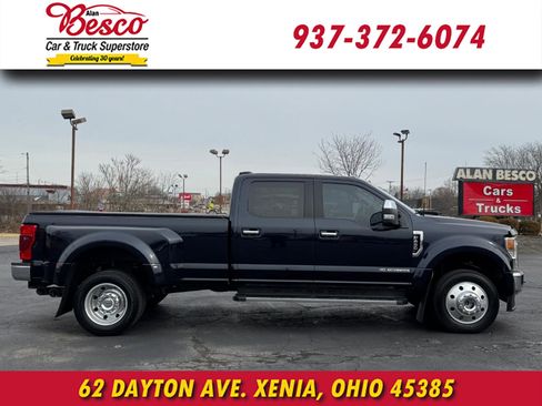 Used 2021 Ford F450 XLT w/ XLT Premium Package image 3