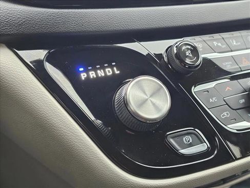 Used 2017 Chrysler Pacifica Touring-L Plus w/ Advanced Safetytec Group image 28