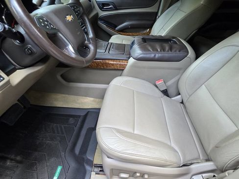 Used 2015 Chevrolet Tahoe LTZ RWD image 6