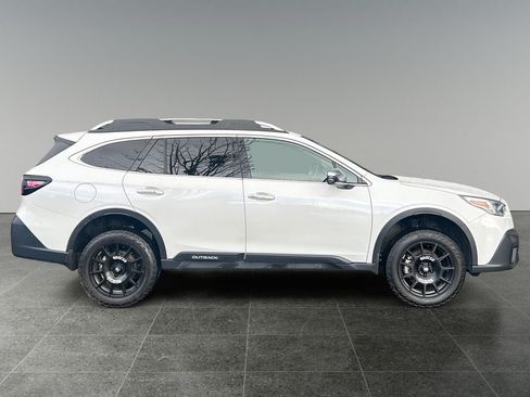 Used 2022 Subaru Outback Touring XT w/ Popular Package #2 AWD/4WD image 8
