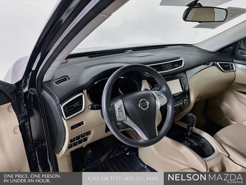 Used 2016 Nissan Rogue SL w/ SL Premium Package FWD image 10