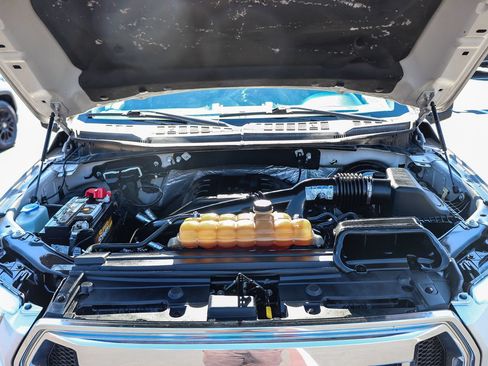 Used 2015 Ford F150 XLT RWD image 32