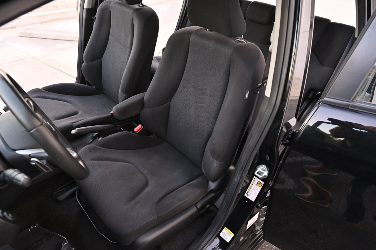 Used 2011 Honda Fit Sport image 18