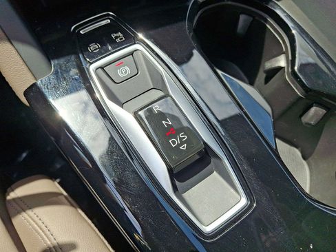 Certified 2025 Audi Q5 Premium w/ Premium Plus AWD/4WD image 14