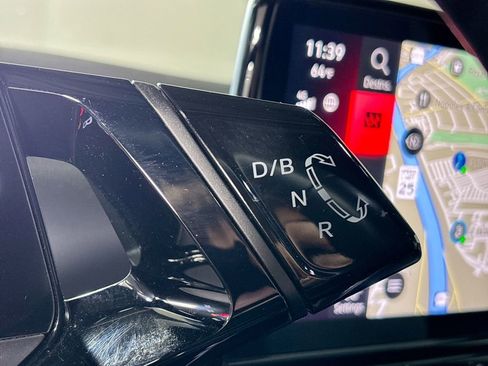 Certified 2023 Volkswagen ID.4 Pro image 18