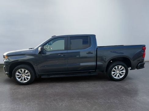 Used 2022 Chevrolet Silverado 1500 Custom w/ Safety Confidence Package image 2