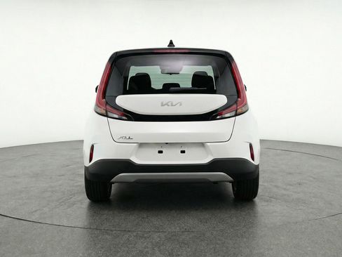 Used 2025 Kia Soul LX w/ LX Technology Package FWD image 7