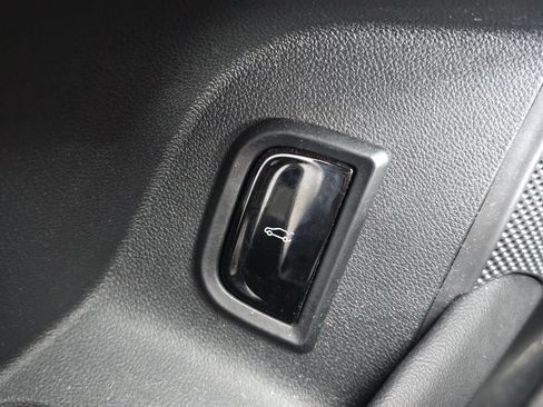 Used 2024 Cadillac Lyriq Sport AWD/4WD image 38