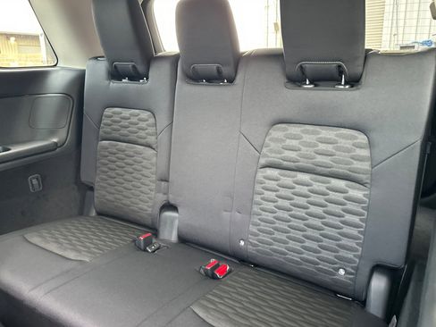 New 2025 Nissan Pathfinder SV image 15