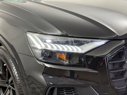 Used 2023 Audi Q8 Premium Plus image 7