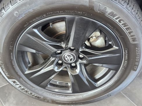 Certified 2024 Toyota RAV4 XLE AWD/4WD image 7