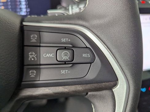 New 2026 Jeep Grand Cherokee Altitude RWD image 19