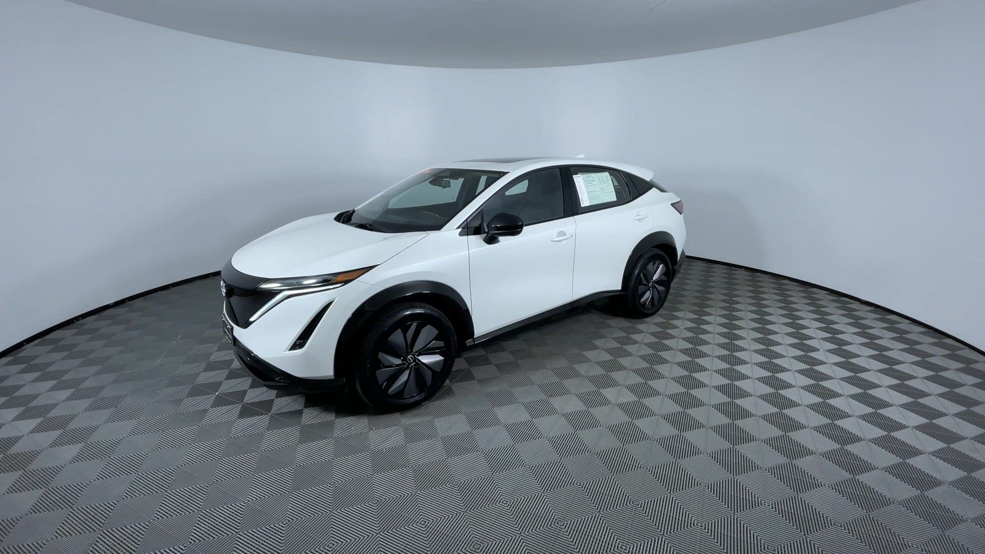 Certified 2024 Nissan Ariya AWD image 4