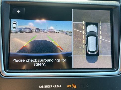 Used 2020 Lincoln Nautilus Black Label w/ Class II Trailer Tow Package image 8