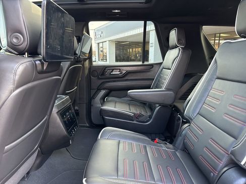 Used 2025 GMC Yukon AT4 Ultimate image 41