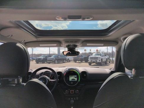 Used 2019 MINI Cooper Countryman S w/ Premium Package image 48